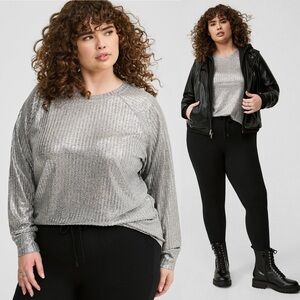 NWT Torrid Supersoft Plush Foil Rib Knit Raglan Tunic Top Metallic Silver Plus